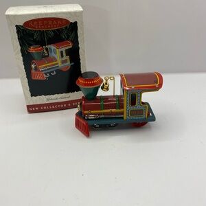 Hallmark - Yuletide Central Locomotive Train 1st in Series NIB